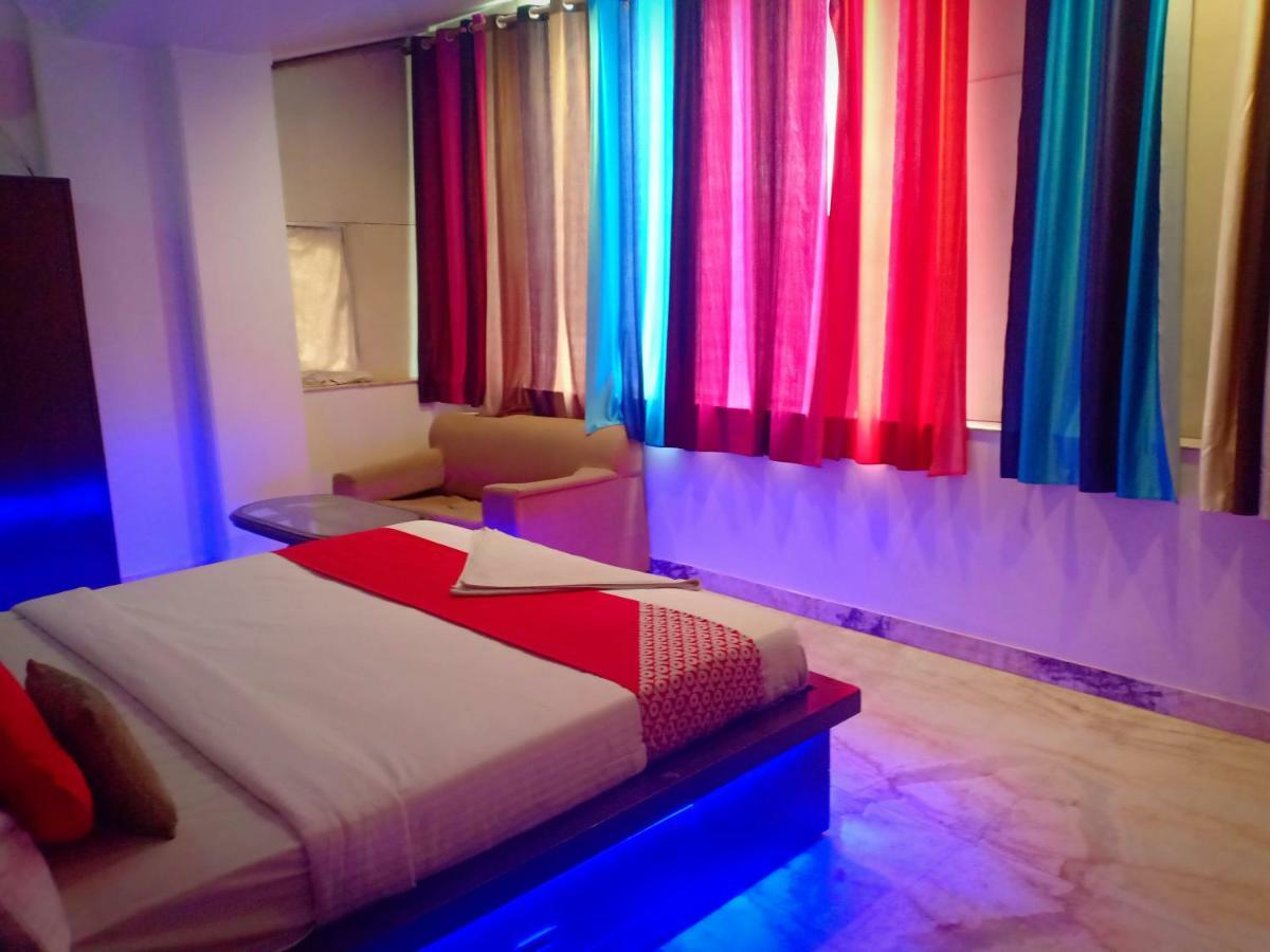 Hotel The Caves Near Igi Airport Nowe Delhi Zewnętrze zdjęcie