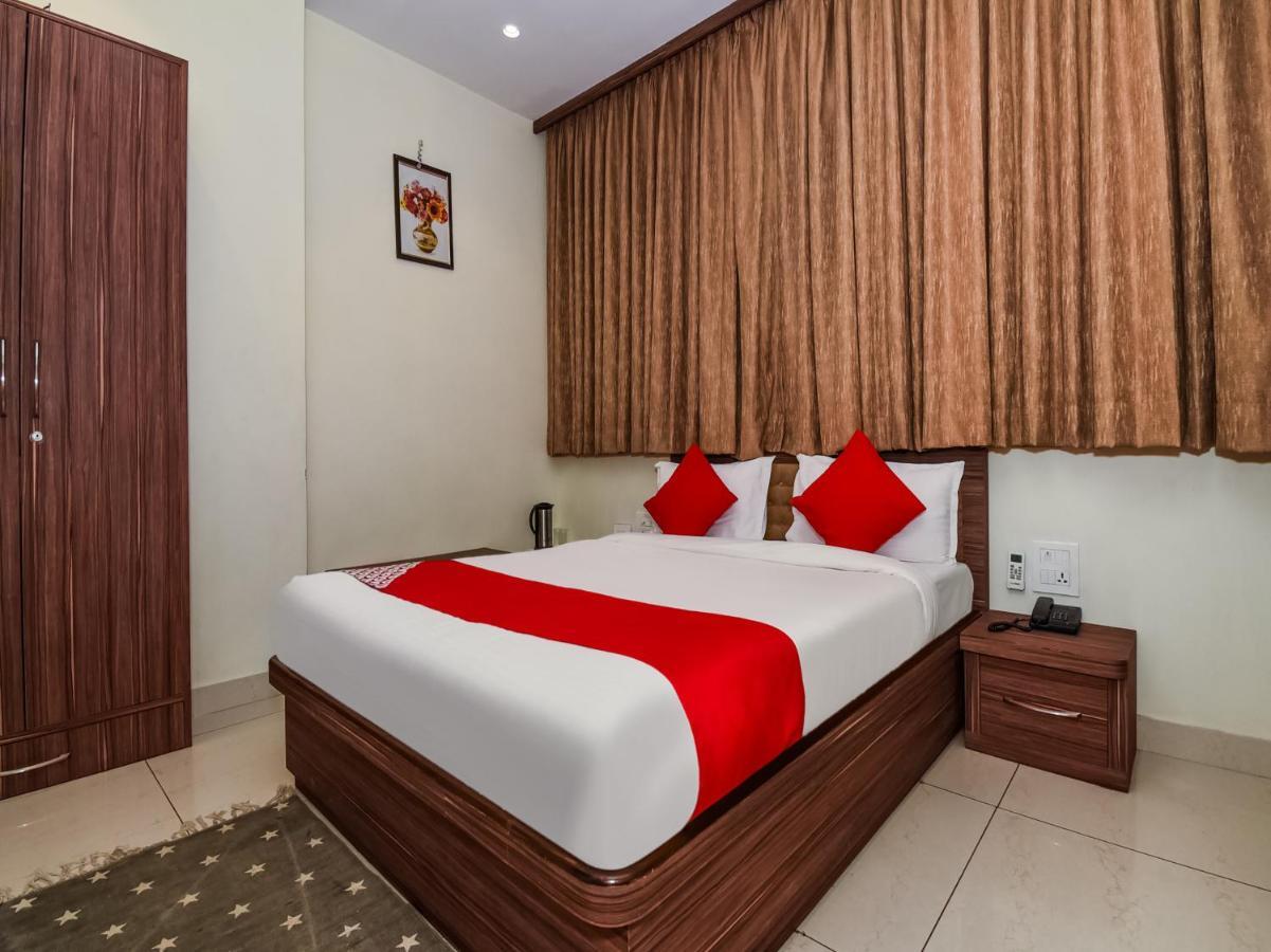 Hotel The Caves Near Igi Airport Nowe Delhi Zewnętrze zdjęcie